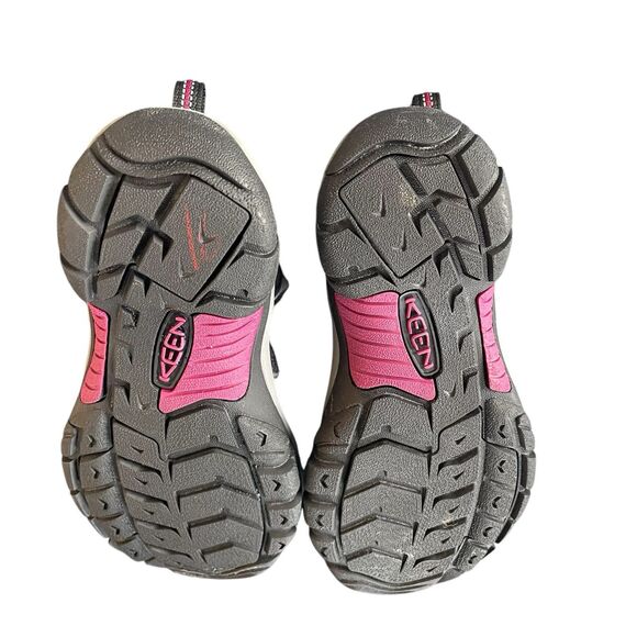 Keen Women's Newport H2 Black/Rasberry 1022801 Waterproof Hiking Size 6 Outdoor - Picture 13 of 14